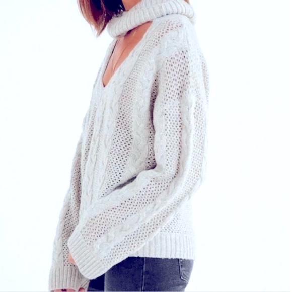 Urban Outfitters Sweaters - LIKE NEW URBAN OUTFITTERS V NECK COLLAR CUT OUT GREY KNIT SWEATER